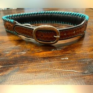 NWOT leather dog collar